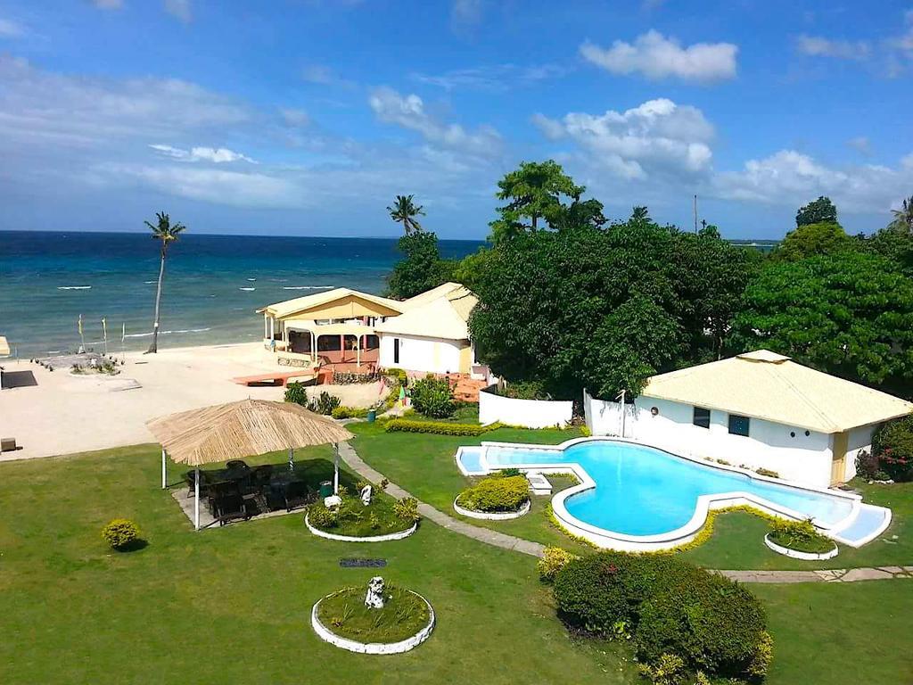 Casa Del Mar Beach Resort San Remigio  Exterior photo